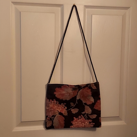 Vermont Crafted Shoulder Bag - Picture 2 of 6